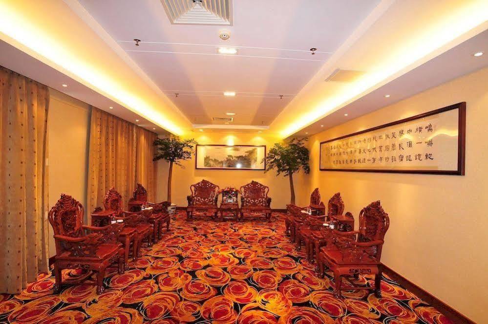 Picturesque Hotel Wuxi  Exteriör bild
